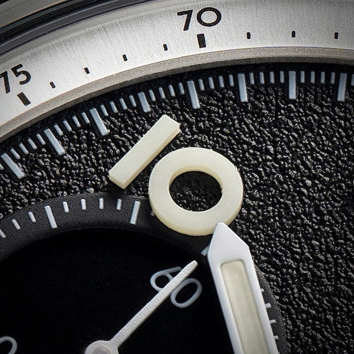 The Saturn California dial